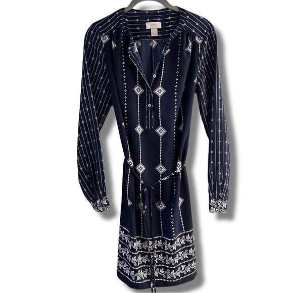 LOFT Dresses & Skirts - Loft Outlet Navy Blue and White Patterned Dress Size XS